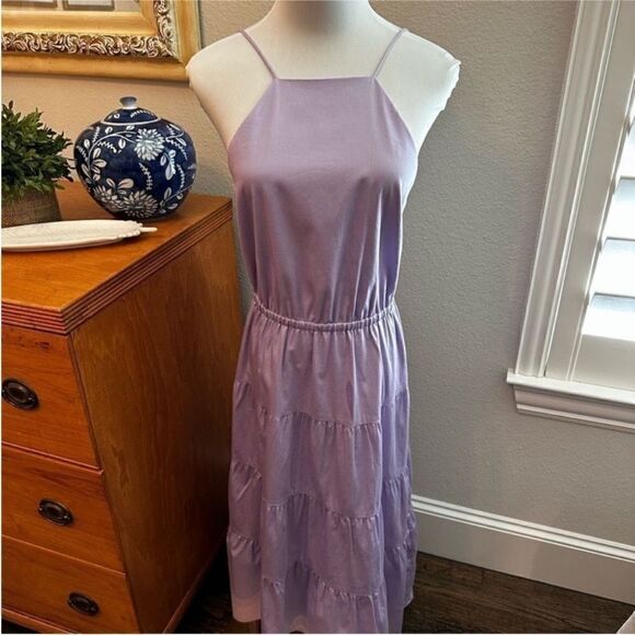 Alice + Olivia NWT Hartley Open Back Tiered Midi Dress in Lilac Size 8 - Picture 5 of 12